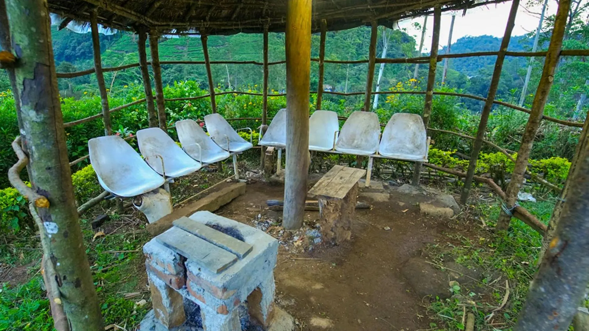 Munnar Tea Bungalows With Waterfalls By Voye Homes Villa
